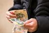 Survey: More than half of Romanian employees dissatisfied with salaries, open to changing jobs