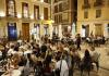 Andalusians cut back on eating out and leisure to pay for food and housing