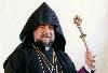Armenian Catholicos of Cilicia offers to mediate in ‘shameful’ feud between church and Yerevan
