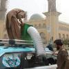 Afghanistan taxi drivers turn to handmade coolers to beat the heat