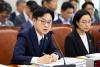 Industry minister meets U.S. senators to discuss shipbuilding cooperation