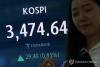 Seoul shares trim earlier gains late Mon. morning on retail selling