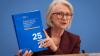 Germany news: Economic experts call for change of course