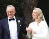 Australian PM becomes first-ever to marry in office