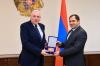 Armenia, UK discuss defense cooperation