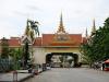 Cambodia announces closure of all border crossings with Thailand as military clashes resurge