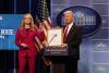 'SNL' skewers President Trump's Air Force One press gaggle