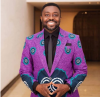 On Cue with Kafui DEY: Lessons from the Roadside MBA—What street hawkers teach Africa’s business leaders about sales