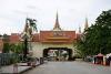 Thai F-16s Reportedly Bomb Poipet Casino City as Border Clashes Continue