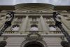 Swiss central bank backs tougher banking regulations for Switzerland