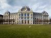 Students, lecturers warn Swiss parliament against cuts to education sector