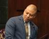 Premier off to DC and Chicago to bolster Cayman’s FS