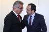 Christodoulides and Erhurman meet at Nicosia airport