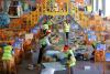 Express sector cuts packaging waste, emissions