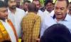 Minister Komatireddy Venkat Reddy Praises Brother Rajagopal Reddy's Generosity, Video Goes Viral