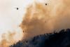 Thousands forced to evacuate as Colorado wildfire spreads with zero containment