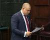André: Development conflict must be solved