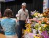 Ag Commissioner delivers flowers in honor of Kentucky-Grown Cut Flower Month