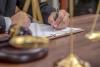 Former Mayo Clinic Leader Sues System Over Alleged AI Cover-Up: 6 Things to Know