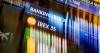 The Ibex 35 loses 0.4% but holds 19,300 points with crude oil nearing $80