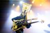 Notes Between Notes: A Microtonal Music Guide 