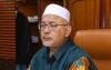 Advertising Banners With Obscene Wording Removed In Kuala Terengganu