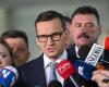 Poland’s main rightwing opposition splits after loyalty pledge ultimatum