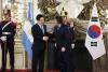 Lee, Milei Agree to Start Argentine Crude Oil Imports Next Year