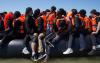 People smugglers cut prices to cash in on migrant crisis