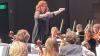 Barry Manilow to award $10K to Columbus music teacher at Aug. 2 show
