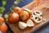 Review Finds Quercetin and Other Polyphenols May Ease Seasonal Allergy Symptoms