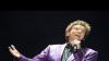 Barry Manilow abruptly postpones Kentucky concert minutes before show