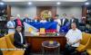 Mayor Menchie Receives 100 Philippine Flags Donation for Mandaluyong City