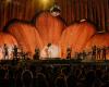 Olivia Dean captivates audience as Lollapalooza’s second half highlights rising stars