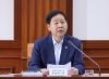 Finance minister voices confidence in economy, vows efforts to stabilize stock market