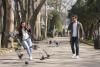 Urban birds fly away sooner from women than men