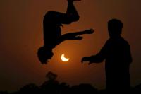 How to use your smartphone to capture the August total solar eclipse over Europe
