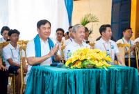 Cambodian Lawmaker, Chinese Ambassador Donate School Supplie...