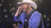 “Chicago Saved Garth”: The Emotional Reason Garth Brooks Can’t Wait To Return To The Windy City