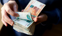 Russians are withdrawing cash in large numbers