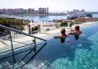 A shift in trends in Malaga: hotels are seeing fewer guests, but those who stay are spending more days in the cityy