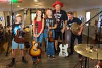 Sneak-a-peek concert at Okotoks Elks Hall ahead of show and shine