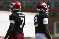 Arkansas offensive coordinator Tim Cramsey hones in on quarterback competition