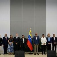 Venezuela's political transition talks start: AFP