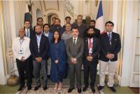 Ambassador of Pakistan rekindles flame at tomb of unknown  soldier at the Arc de Triomphe