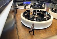 European shares hit record high on corporate earnings
