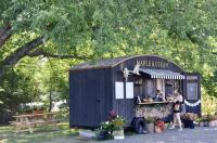 Ellsworth boutique and hair salon owner opens city’s only gelato stand