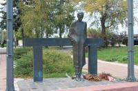 Vandals Deface Poet Miklós Radnóti’s Statue in Serbia with Political Stickers