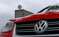 Volkswagen must act now, controlling families say, as profit falls