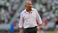 Kiss braces for rough ride as Jones plots history